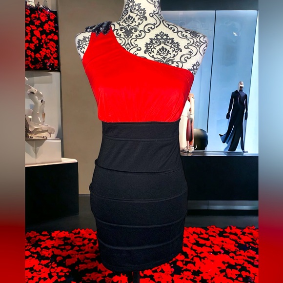 🆕 Paradis Miss One shoulder mini dress- Small - Picture 1 of 6